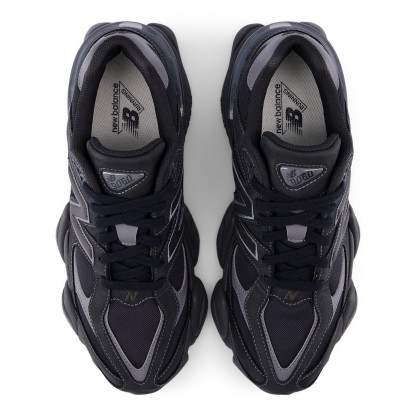 9060 – BLACK with CASTLEROCK