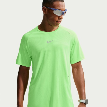 Nike Stride Aero-FIT Men's Short-Sleeve Running Top – Volt/Light Silver
