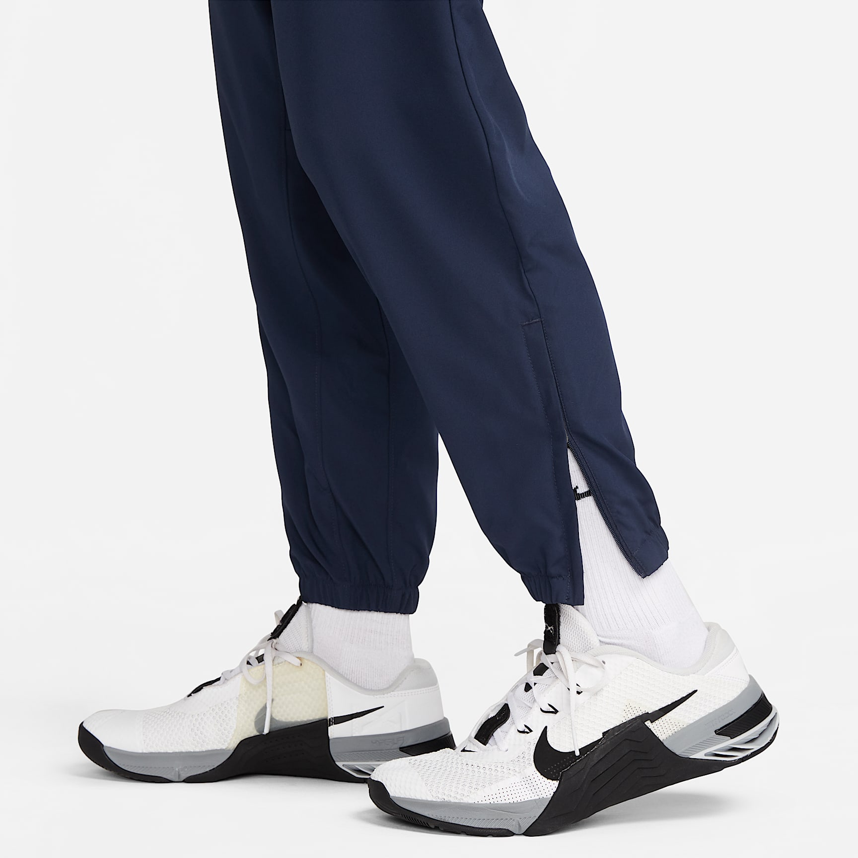 Nike Form Men's Dri-FIT Tapered Versatile Trousers – Obsidian/Black