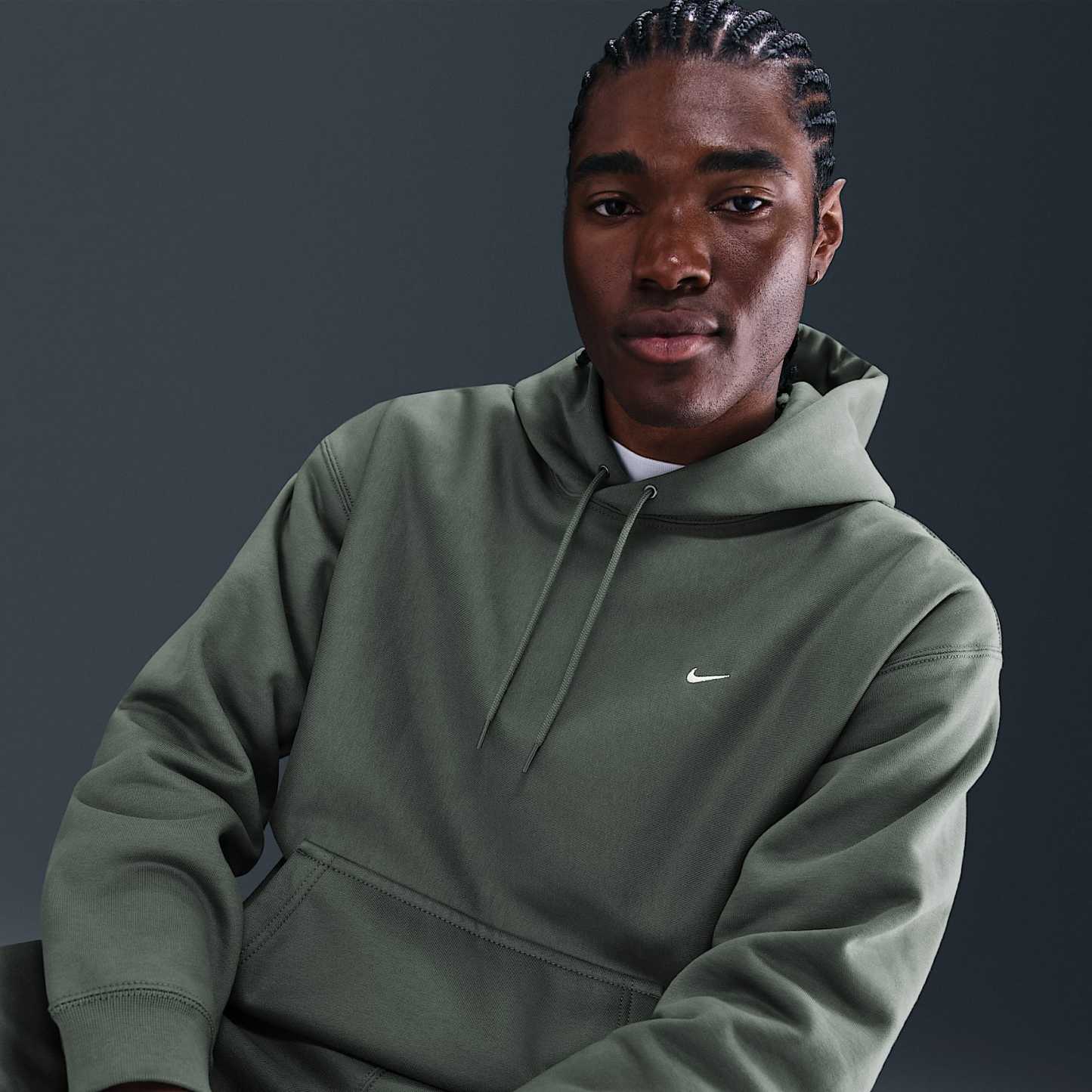 Nike Solo Swoosh Men's Pullover Hoodie – Clay Green/Clay Green/White