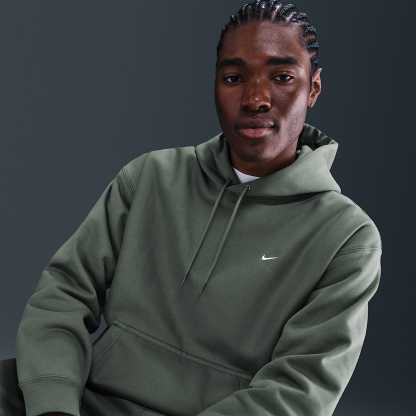 Nike Solo Swoosh Men's Pullover Hoodie – Clay Green/Clay Green/White