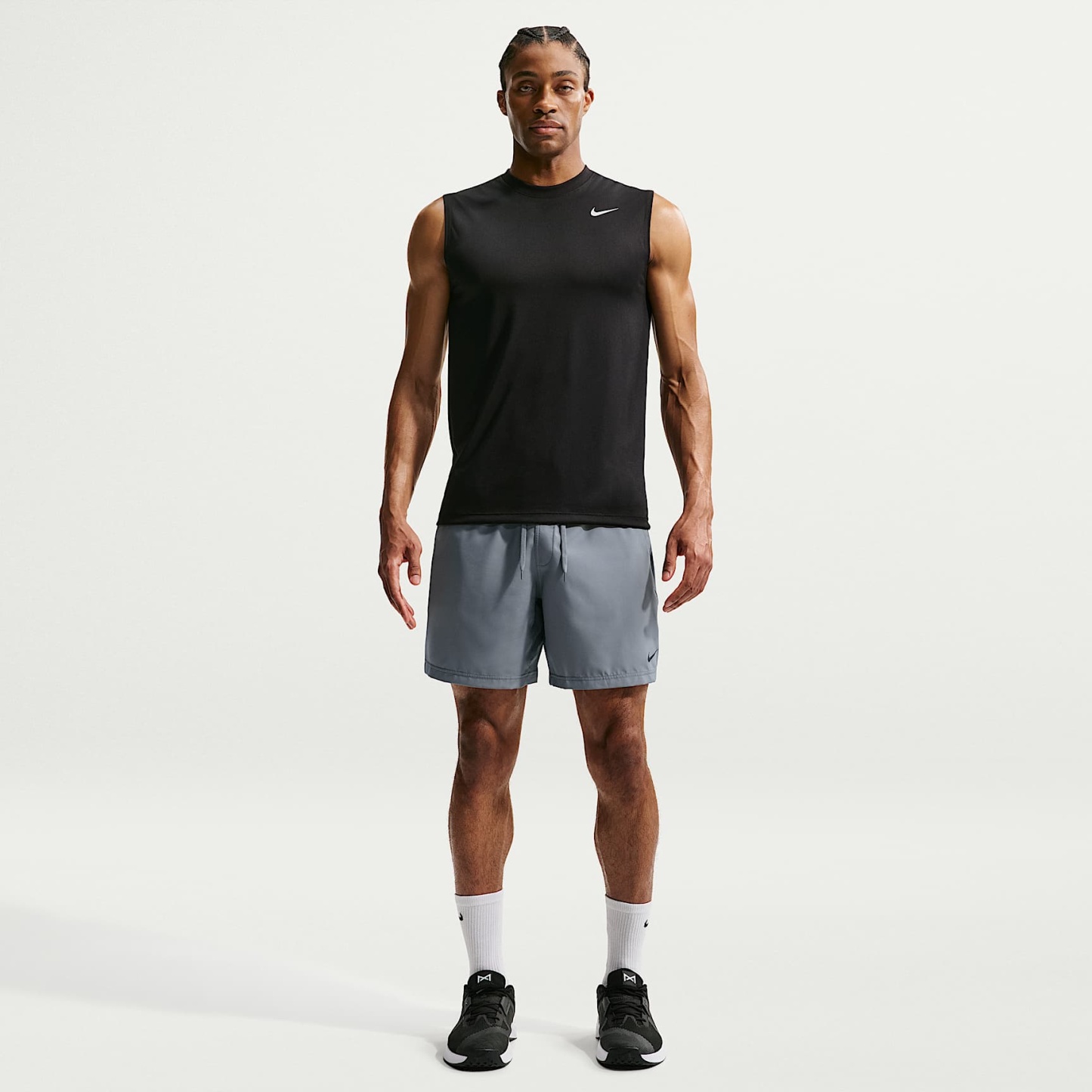 Nike Form Men's Dri-FIT 18cm (approx.) Unlined Versatile Shorts – Smoke Grey/Black