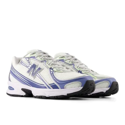 740 – WHITE with MAGIC BLUE