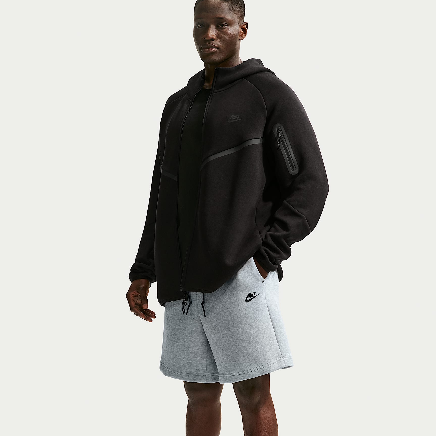 Nike Tech Men's Fleece Shorts – Dark Grey Heather/Black