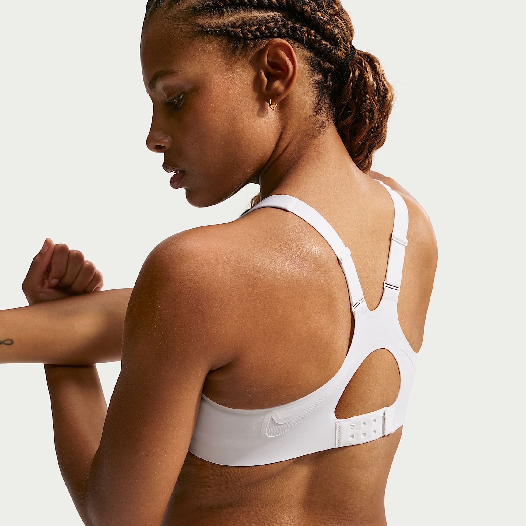 Nike Rival Women's Ultrahigh-Support Padded Sports Bra – White/Particle Beige