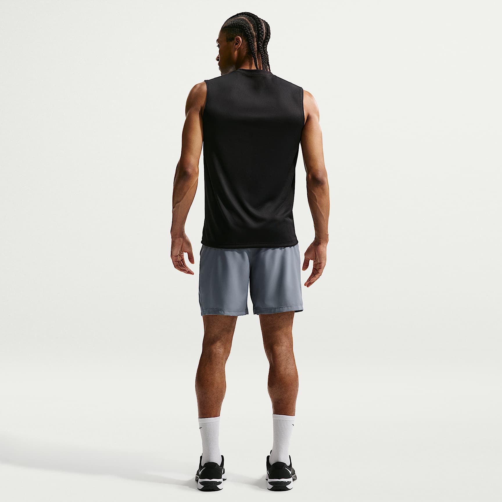 Nike Form Men's Dri-FIT 18cm (approx.) Unlined Versatile Shorts – Smoke Grey/Black