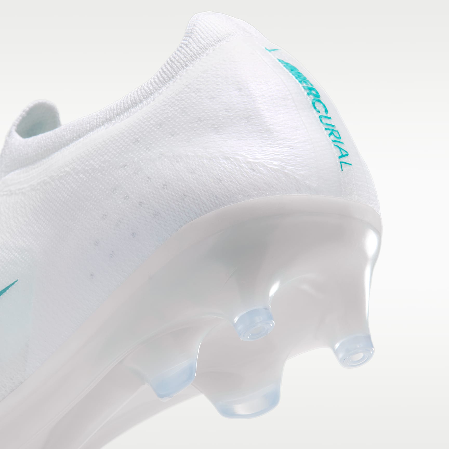 Nike Mercurial Vapor 17 Elite Artificial-Grass Low-Top Football Boots – White/Dusty Cactus