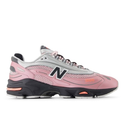 1000 – Pink Taffy with Silver Metallic and Urgent Red