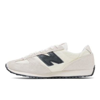 471 – LINEN with ANGORA and Black