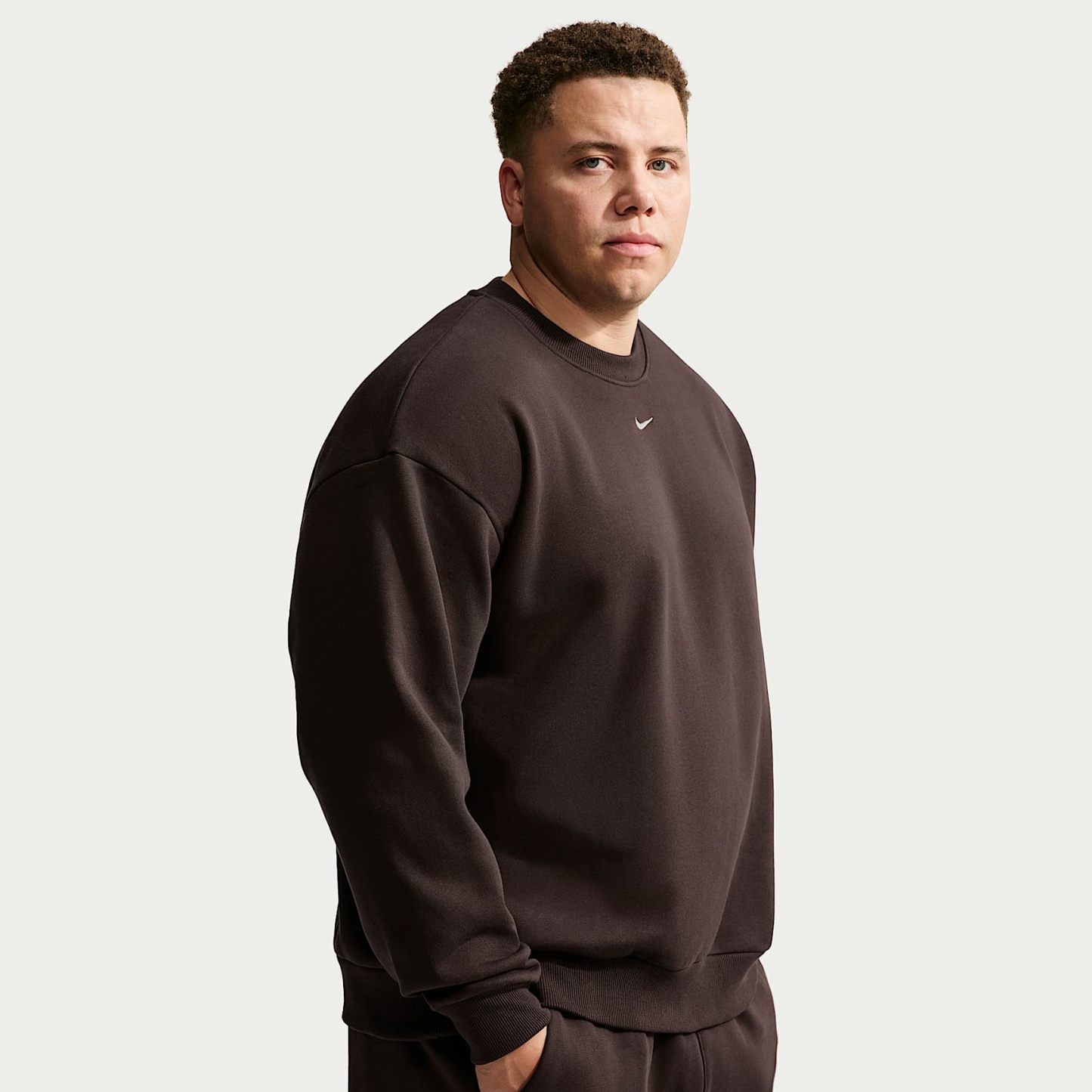 Nike Solo Fleece Men's Crew-Neck Sweatshirt – Velvet Brown/Sail