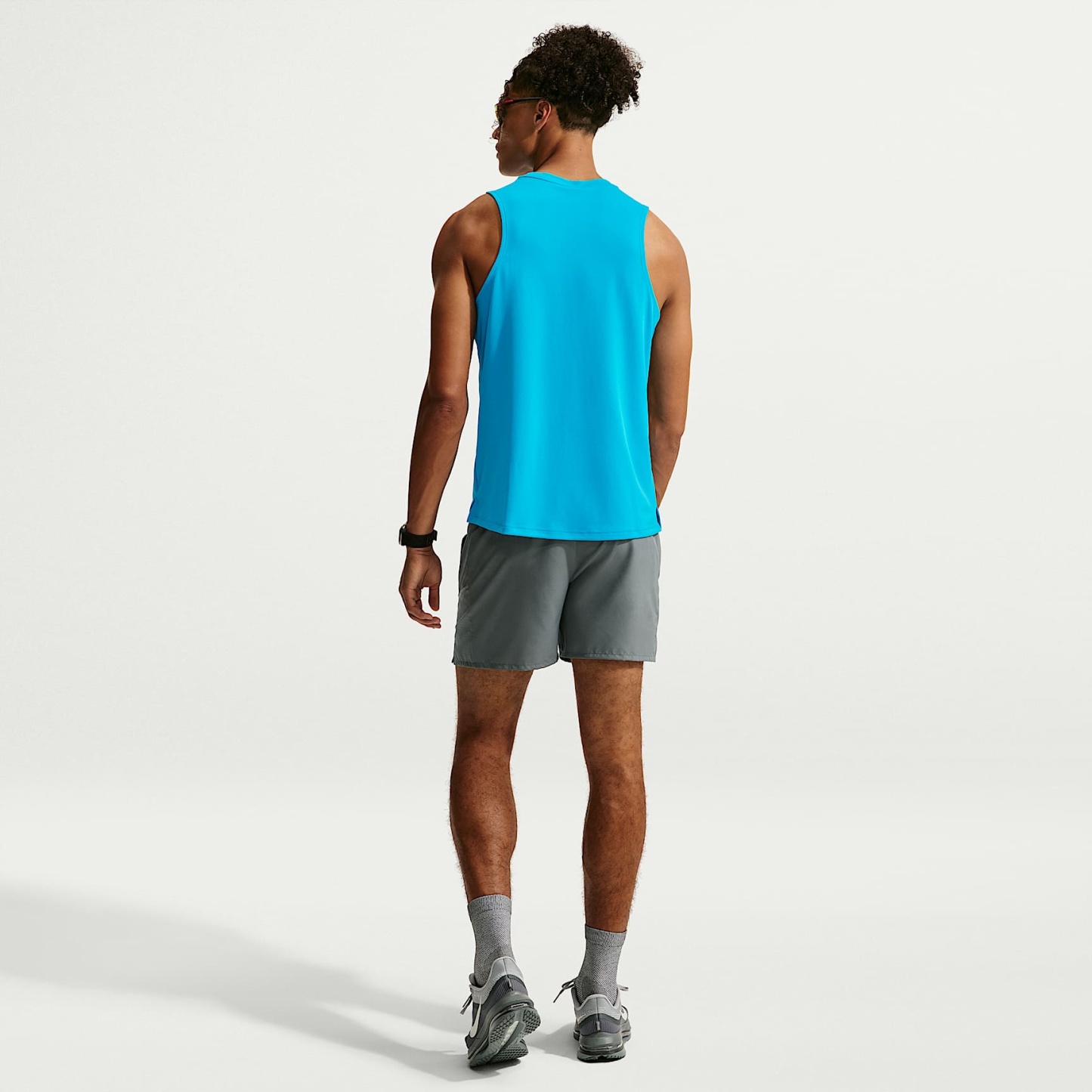 Nike Miler Men's Dri-FIT Running Tank Top – Light Current Blue