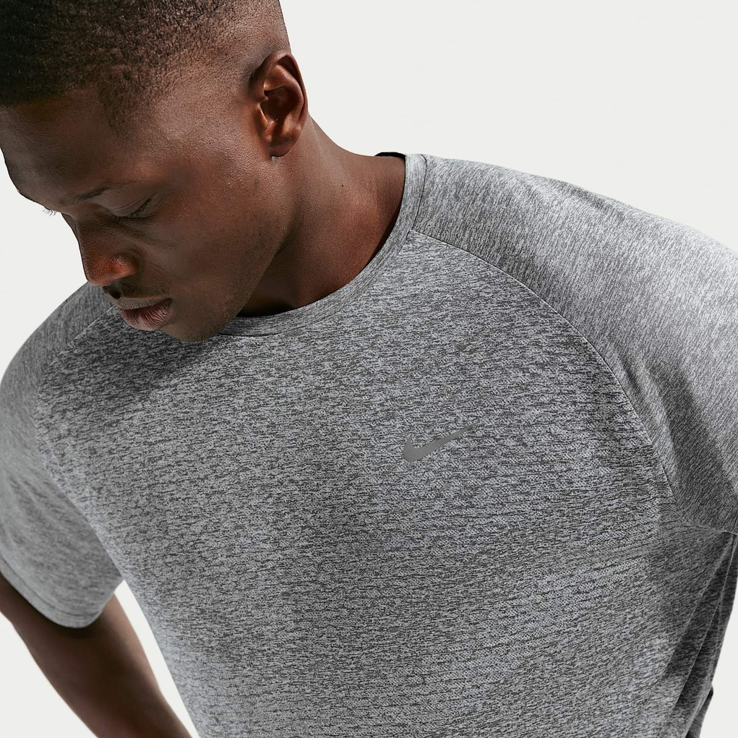 Nike Stride Men's Dri-FIT ADV Short-Sleeve Running Top – Smoke Grey/Heather