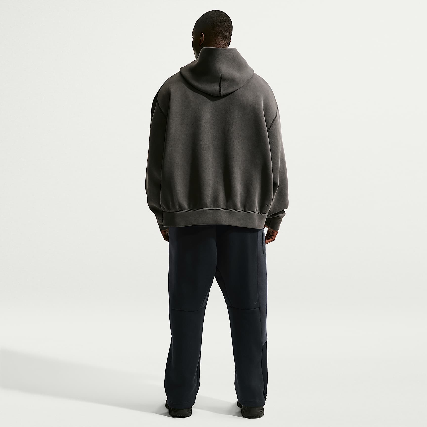 Nike Tech Men's Colour-Block Open-Hem Fleece Trousers – Black/Anthracite/Black