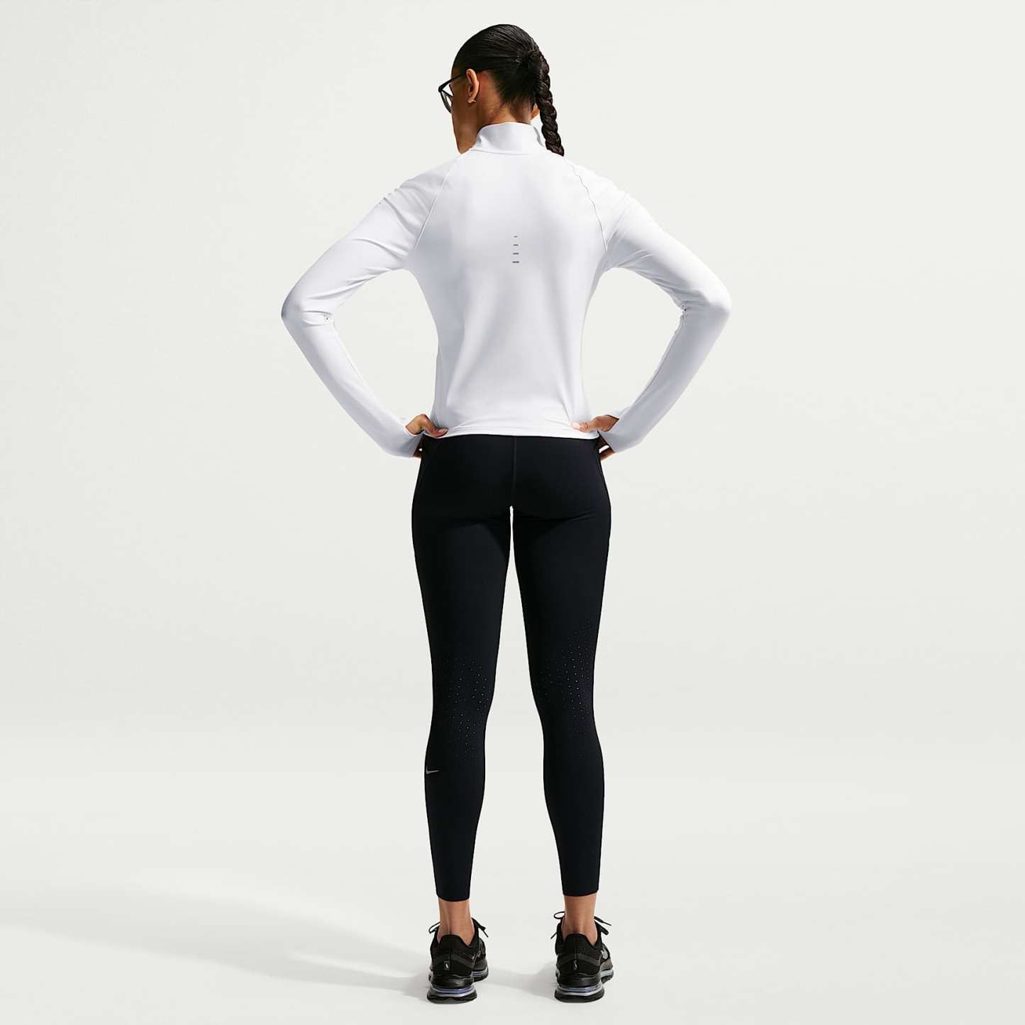 Nike Swift Women's High-Waisted 7/8 Running Leggings with Pockets – Black