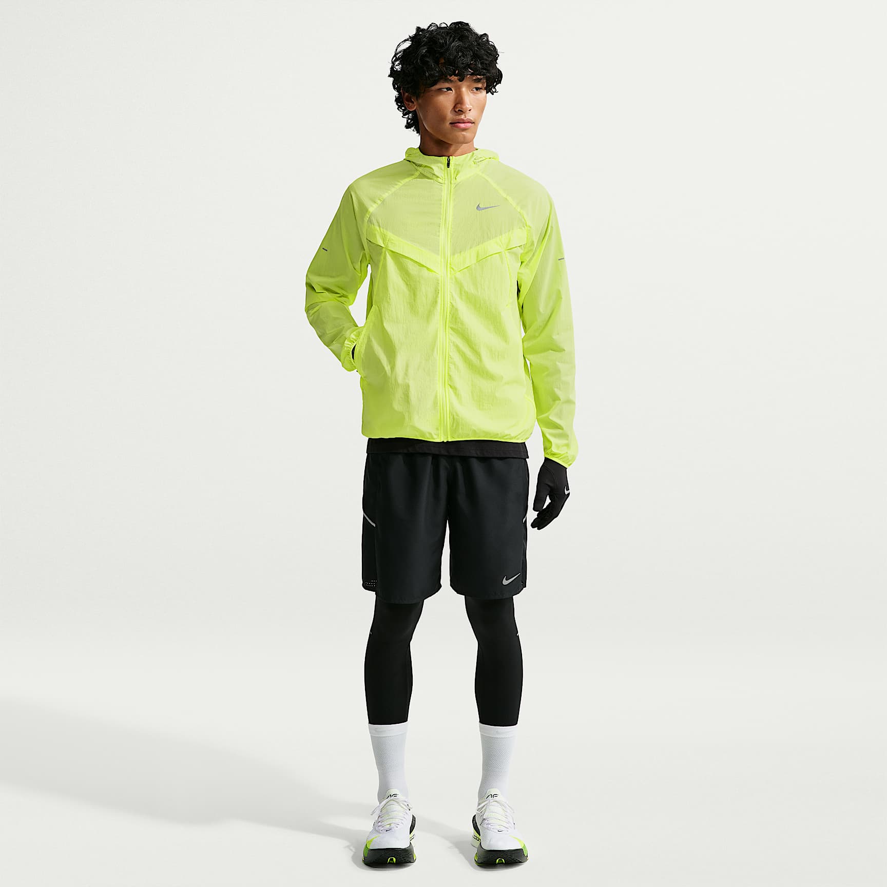 Nike Stride Men's Repel UV Running Jacket – Light Lemon Twist/Light Lemon Twist