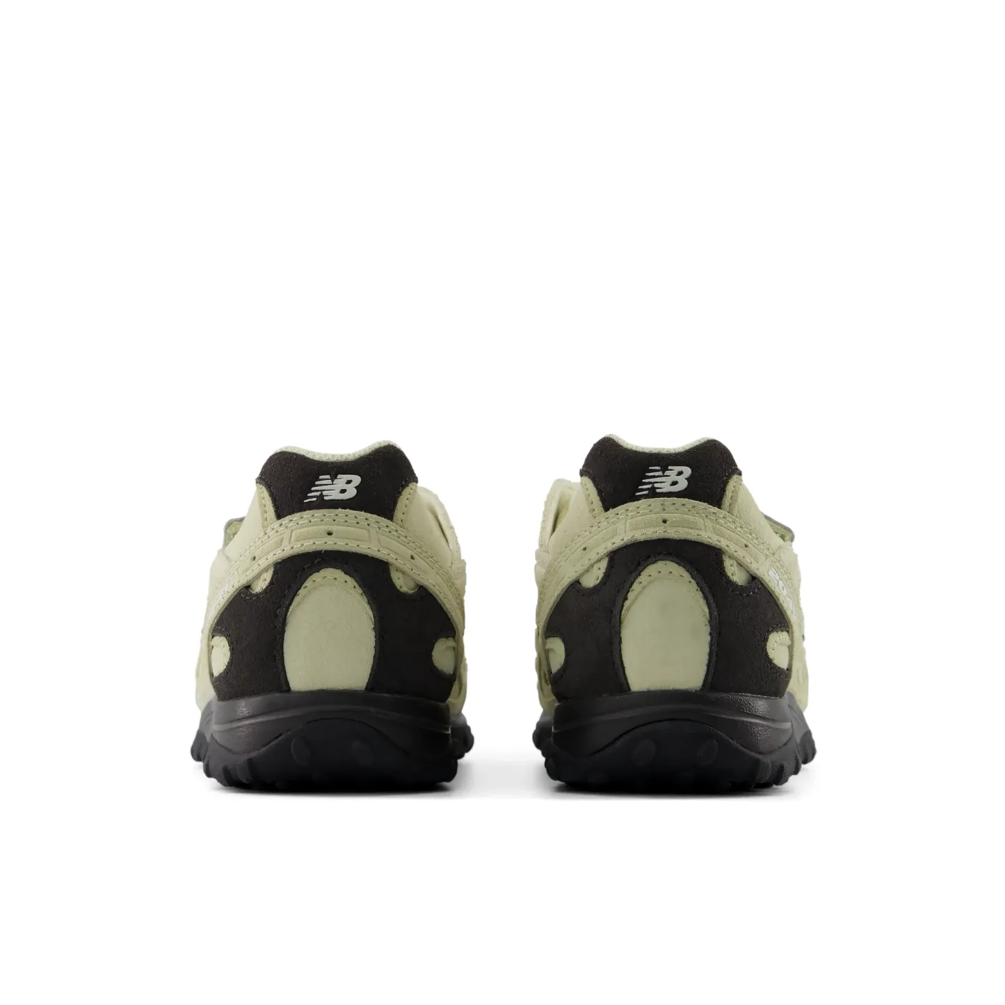 204V – PISTACHIO BUTTER with MOREL and BLACK CEMENT