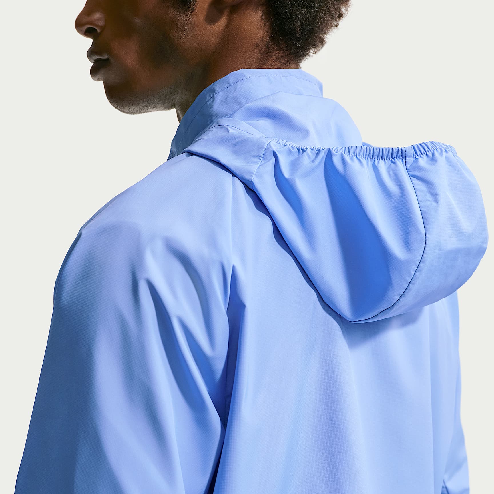Nike Miler Men's Repel UV Protection Running Jacket – Royal Pulse/Royal Pulse