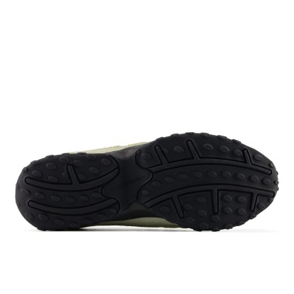 204V – PISTACHIO BUTTER with MOREL and BLACK CEMENT