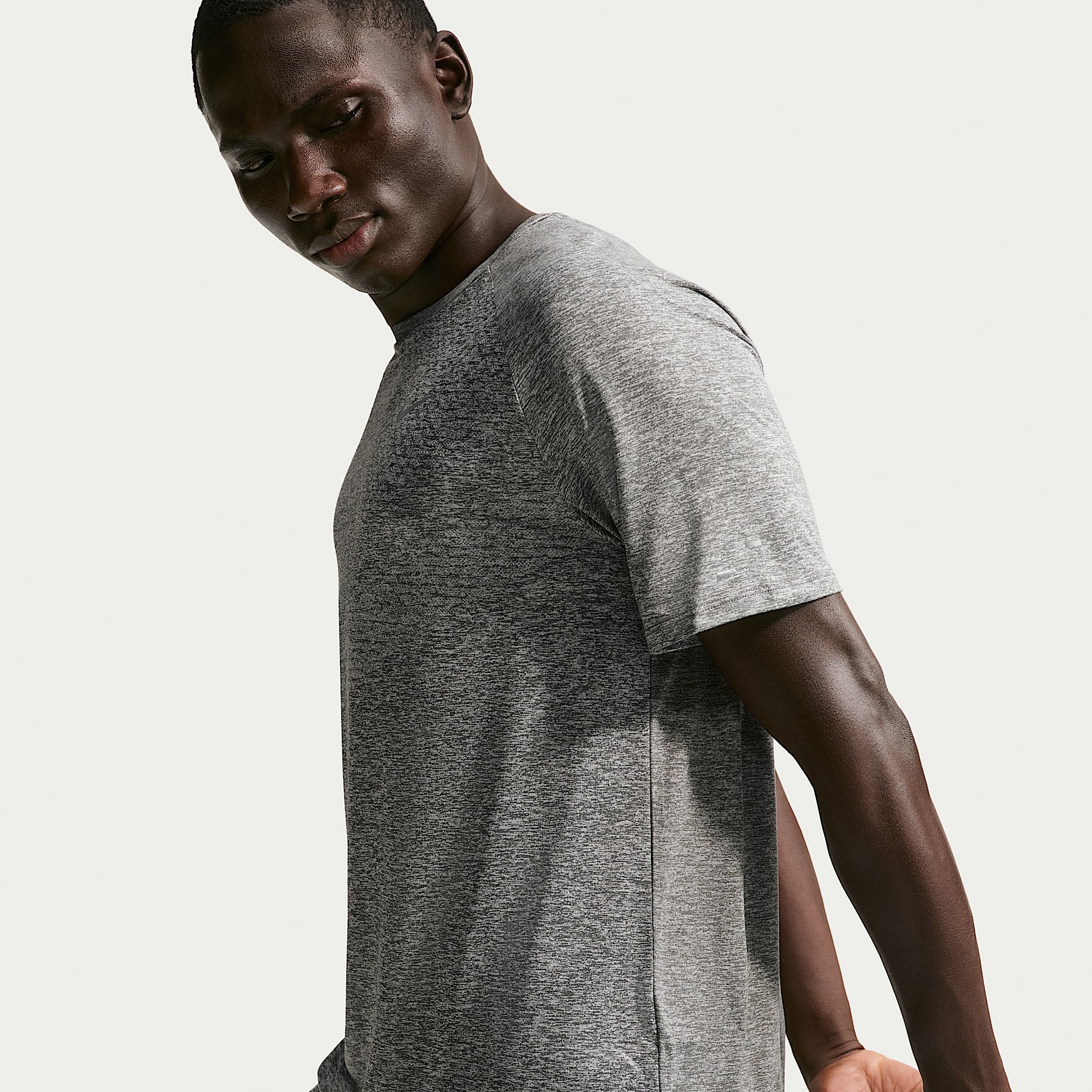 Nike Stride Men's Dri-FIT ADV Short-Sleeve Running Top – Smoke Grey/Heather