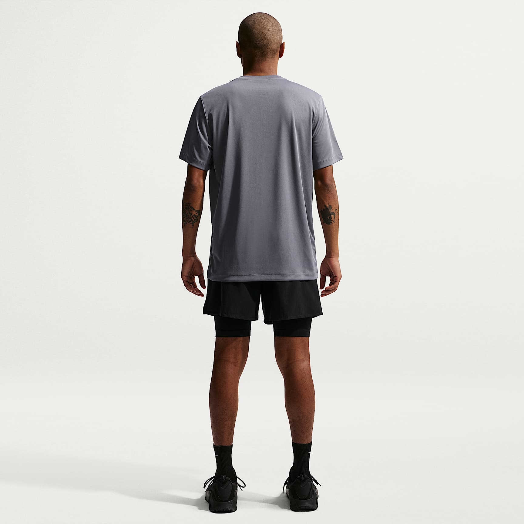 Nike Men's Dri-FIT Training T-Shirt – Smoke Grey/Black