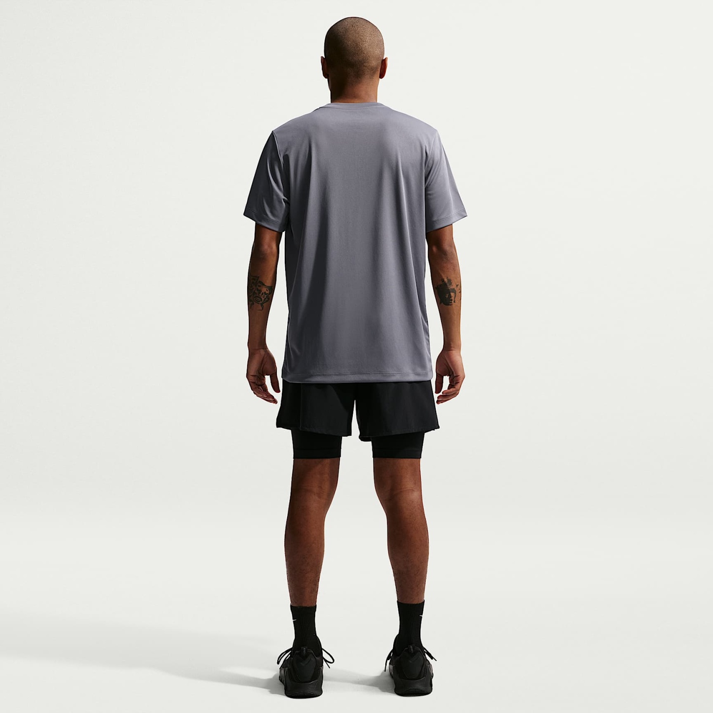 Nike Men's Dri-FIT Training T-Shirt – Smoke Grey/Black