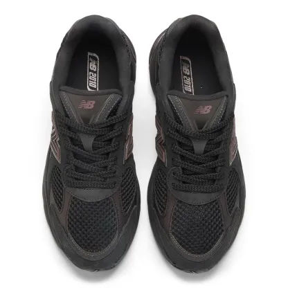 2010 – Black with Iridescent