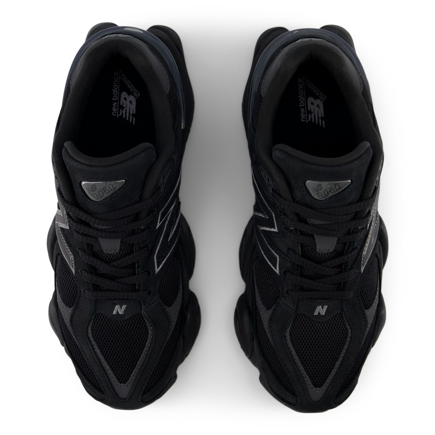 9060 – BLACK with BLACK CEMENT