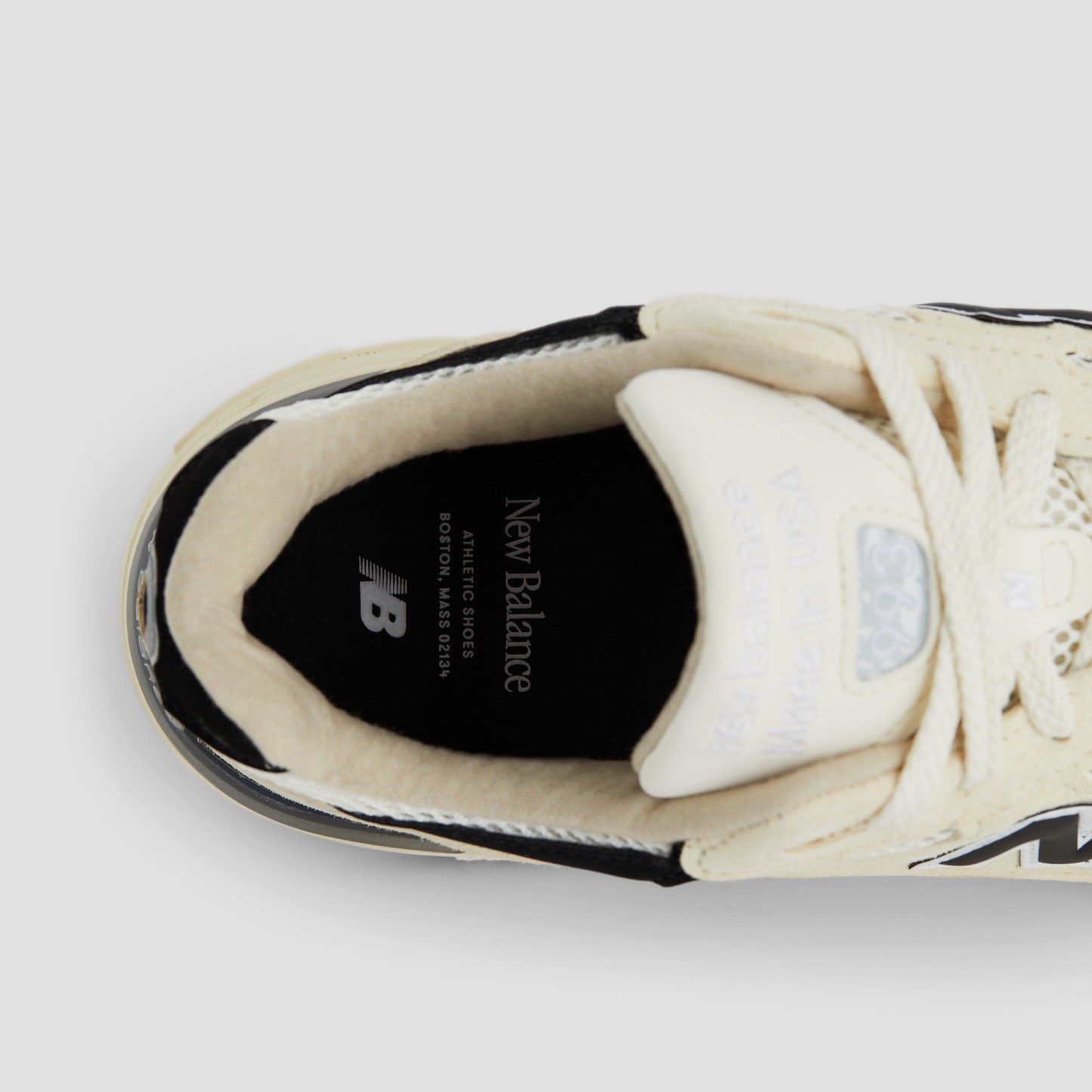 Made in USA 993 – Sea Salt with Black