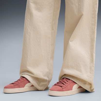 Suede Charles F. Stead VI Sneakers Unisex – Deeva Peach-Alpine Snow