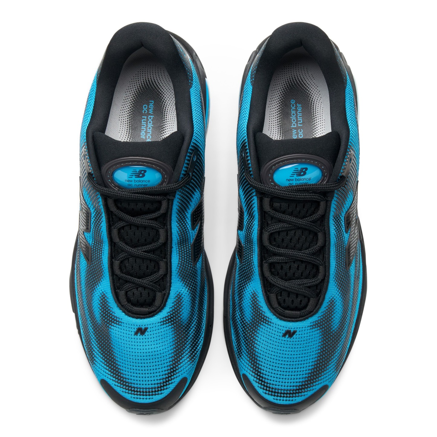 AC Runner – ALTITUDE with BLACK and BLACK METALLIC