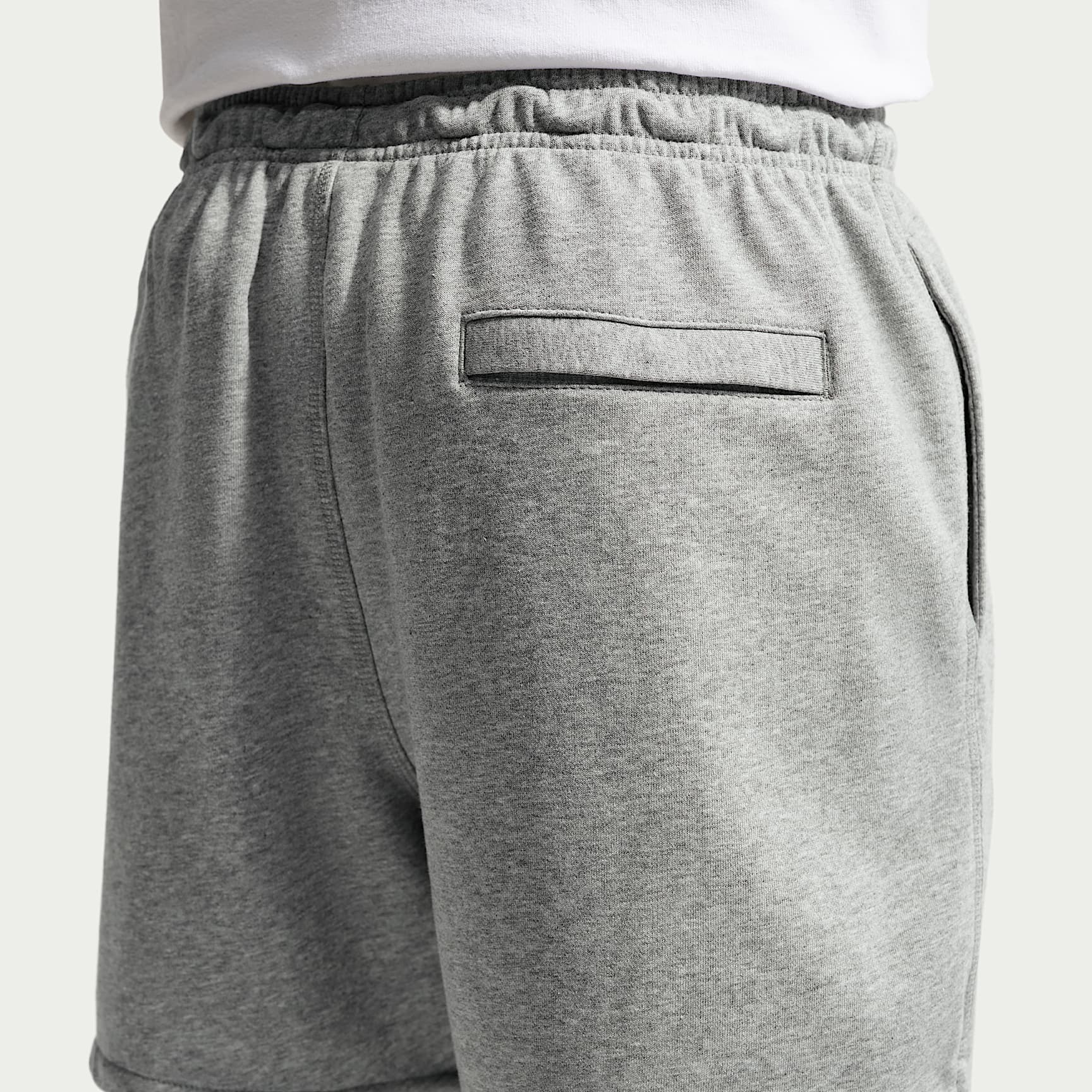 Nike Club Men's French Terry Flow Shorts – Dark Grey Heather/Light Smoke Grey/White