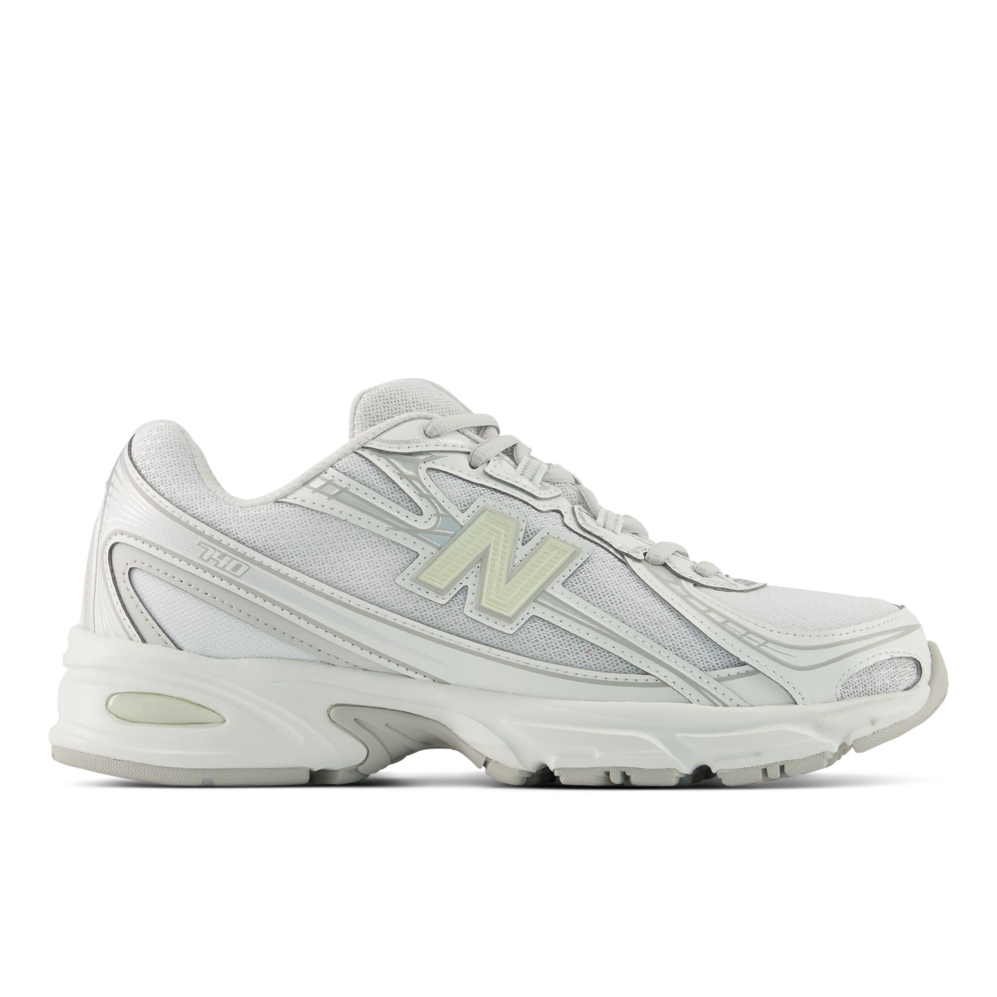 740 – WHITE with SILVER METALLIC