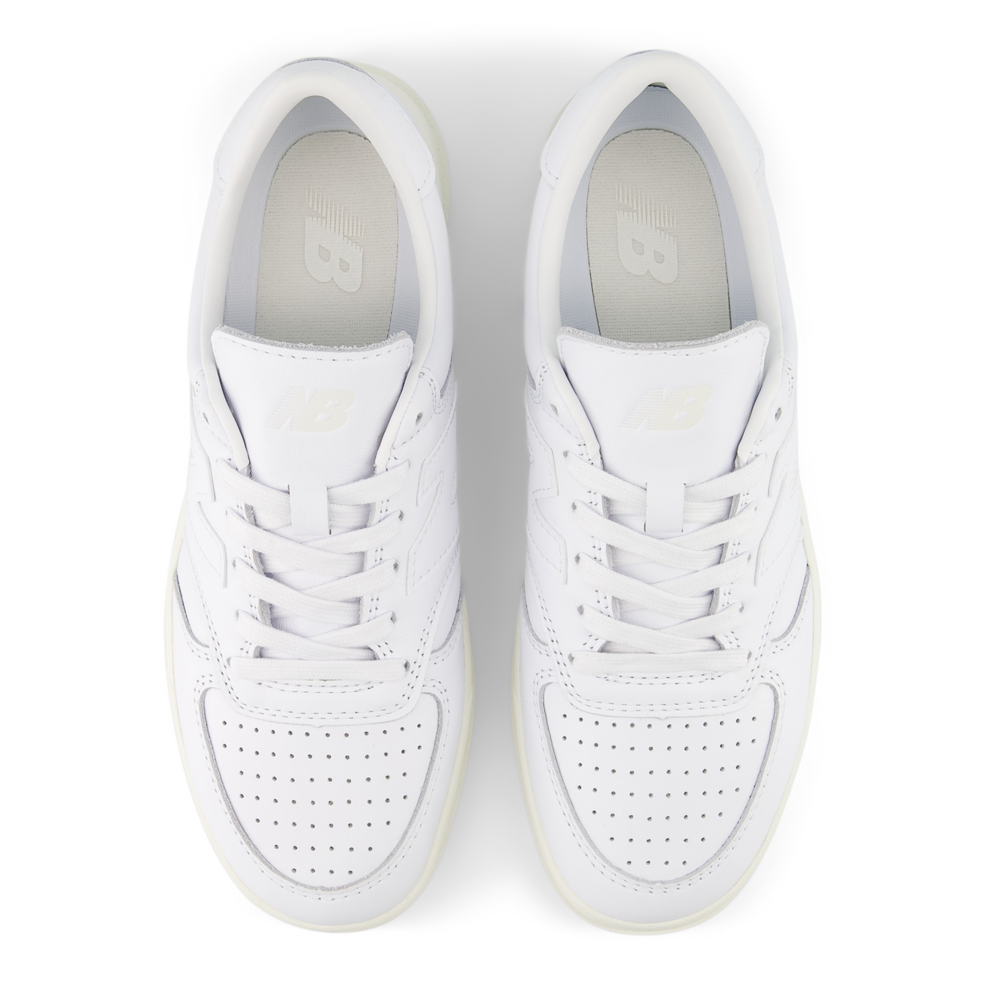T500 – White with Reflection