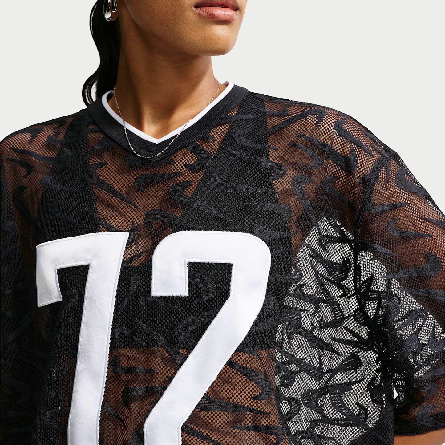 Nike Sportswear Chill Lace Women's Oversized Jersey – Black/White/White