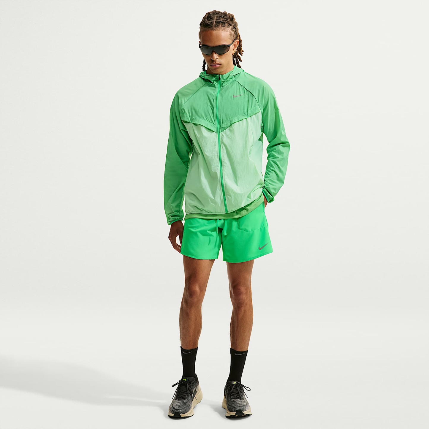 Nike Stride Men's Dri-FIT 18cm (approx.) 2-in-1 Running Shorts – Green Spark