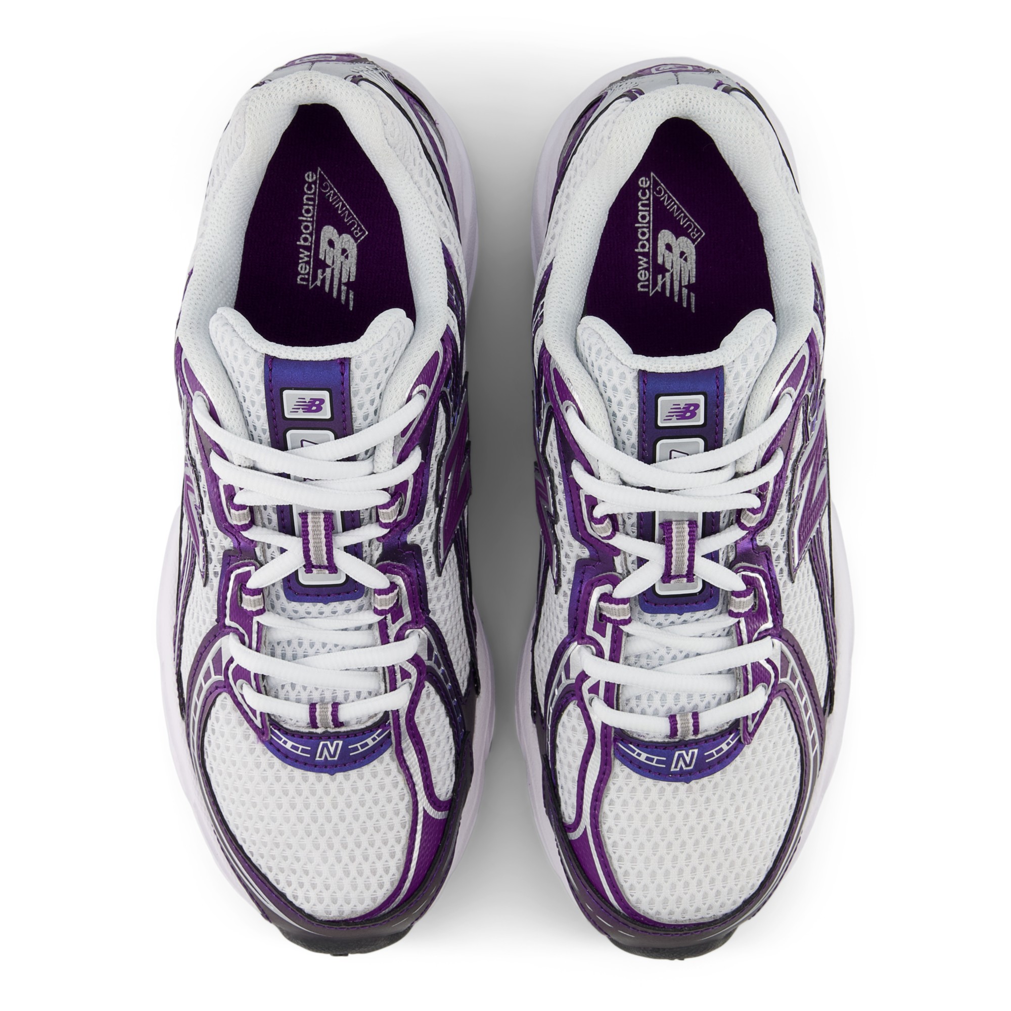 740 – Concord Grape with White and Phantom