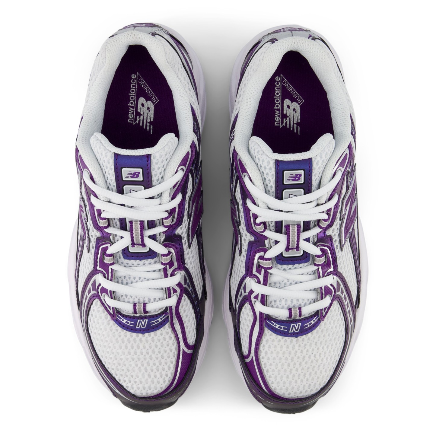 740 – Concord Grape with White and Phantom