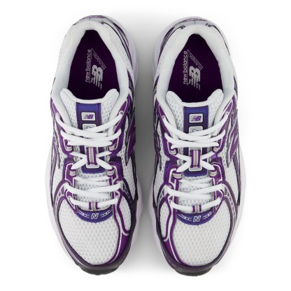 740 – Concord Grape with White and Phantom