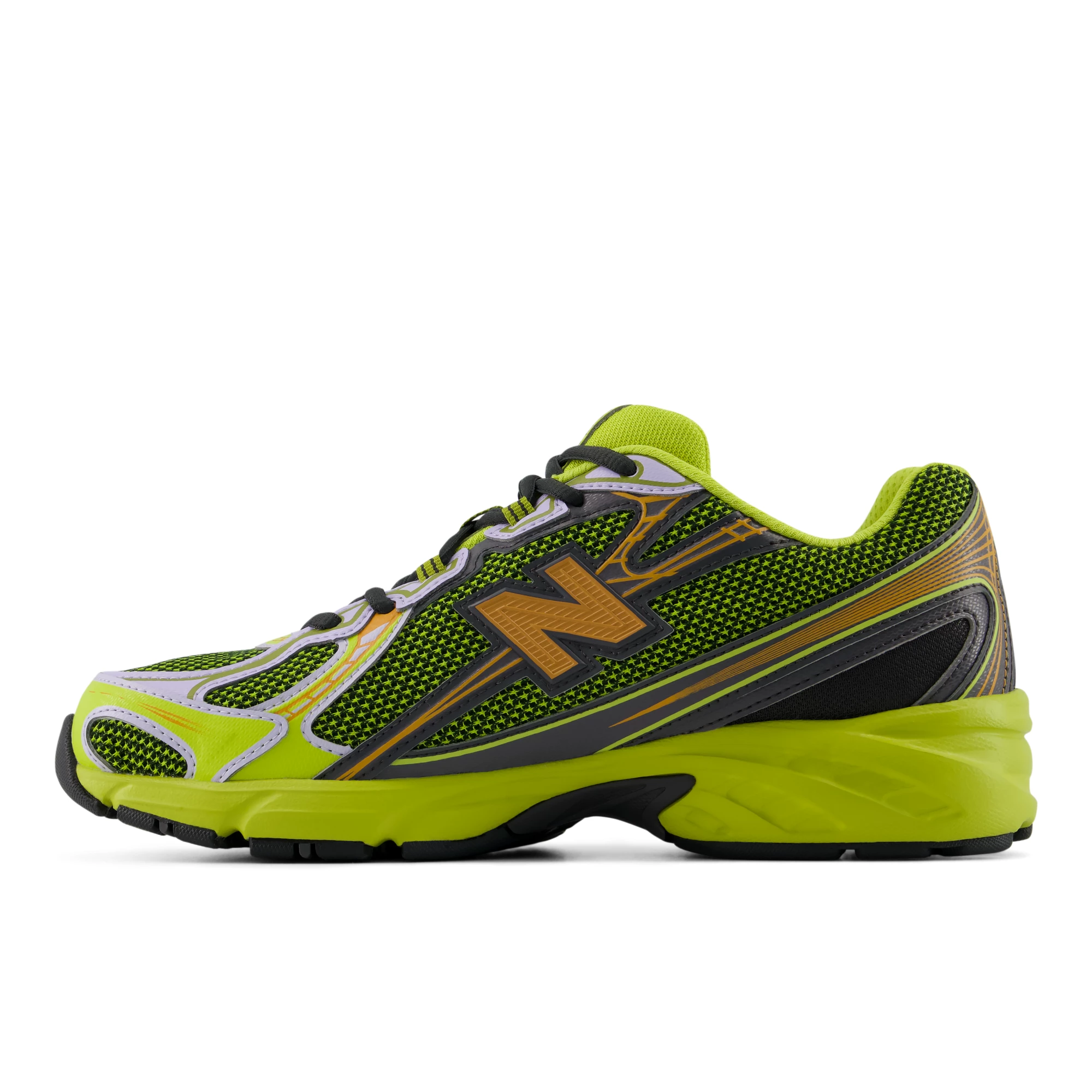 740 – FIELD GREEN with BLACK CEMENT