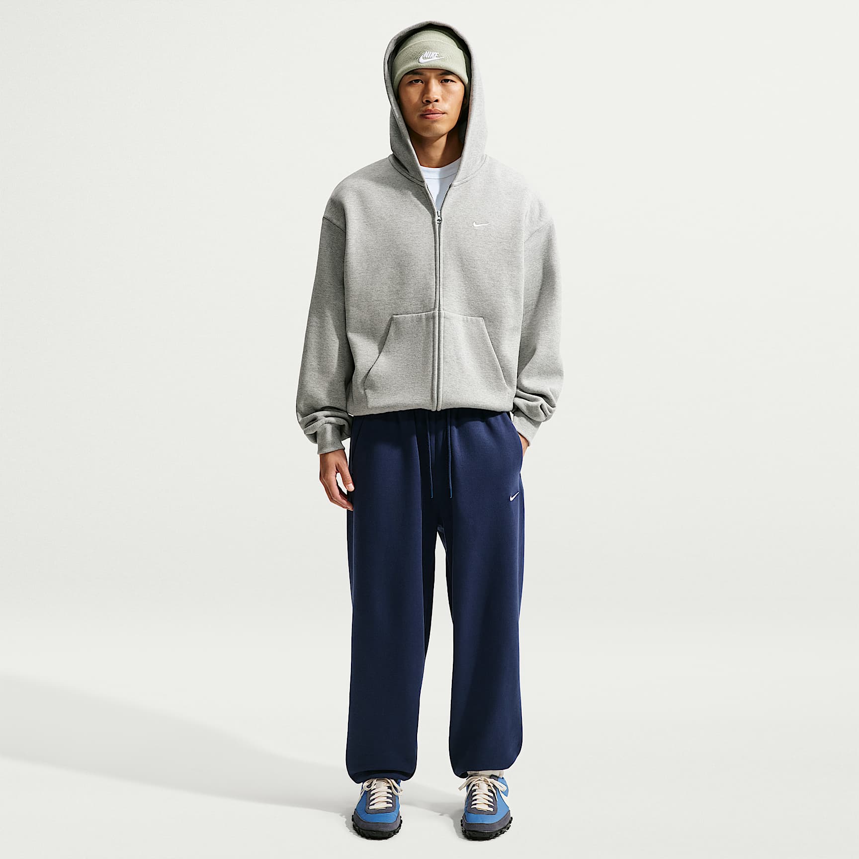 Nike Solo Fleece Men's Cuffed Trousers – Midnight Navy/Sail