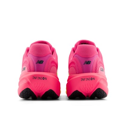 TCS London Marathon 1080v15 – ALKALINE GREEN with PINK HEAT