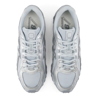 204L – LIGHT ZINC BLUE with LIGHT SILVER METALLIC and SILVER METALLIC