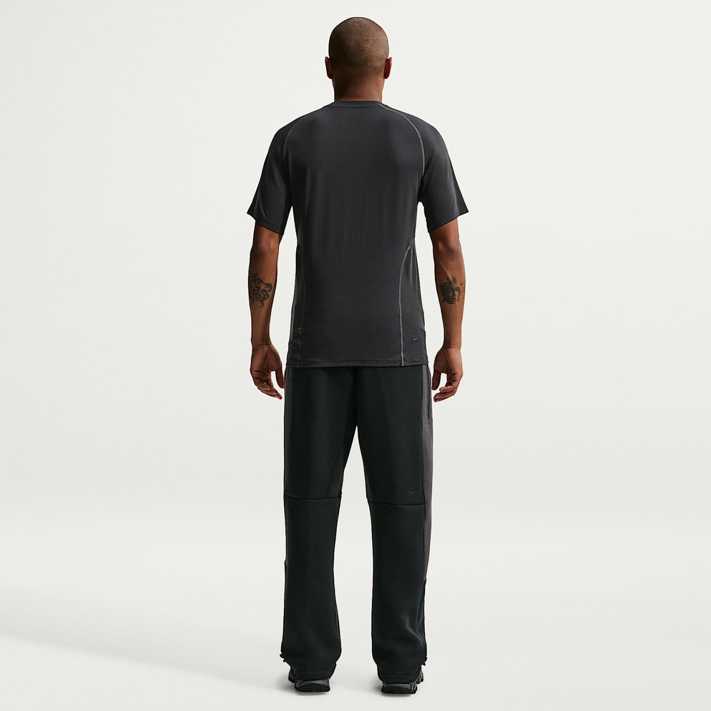 Nike Tech Men's Colour-Block Open-Hem Fleece Trousers – Black/Anthracite/Black