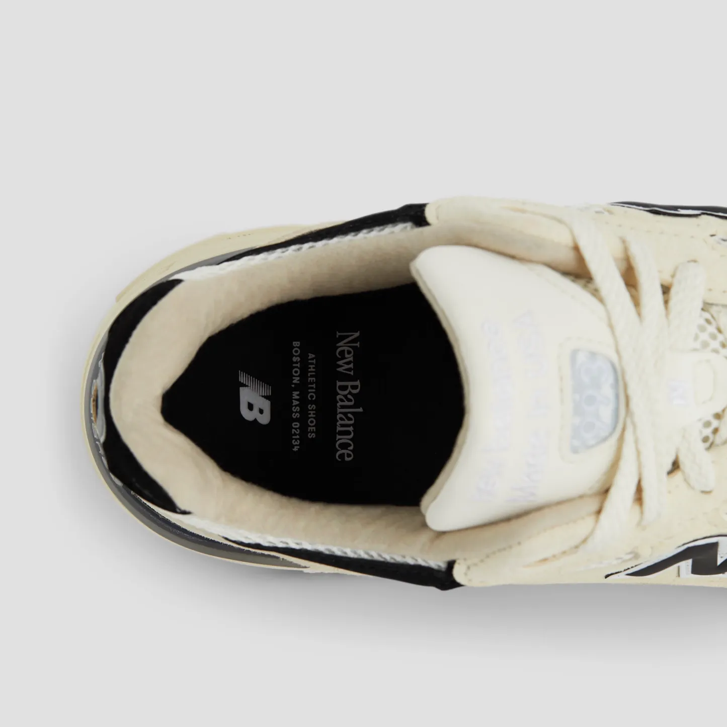Made in USA 993 – Sea Salt with Black
