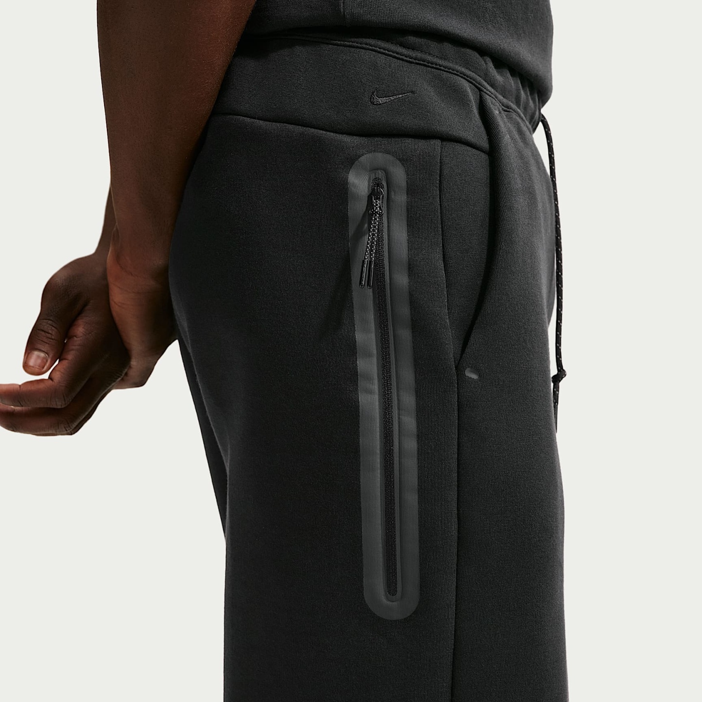 Nike Tech Men's Fleece Shorts – Black/Black