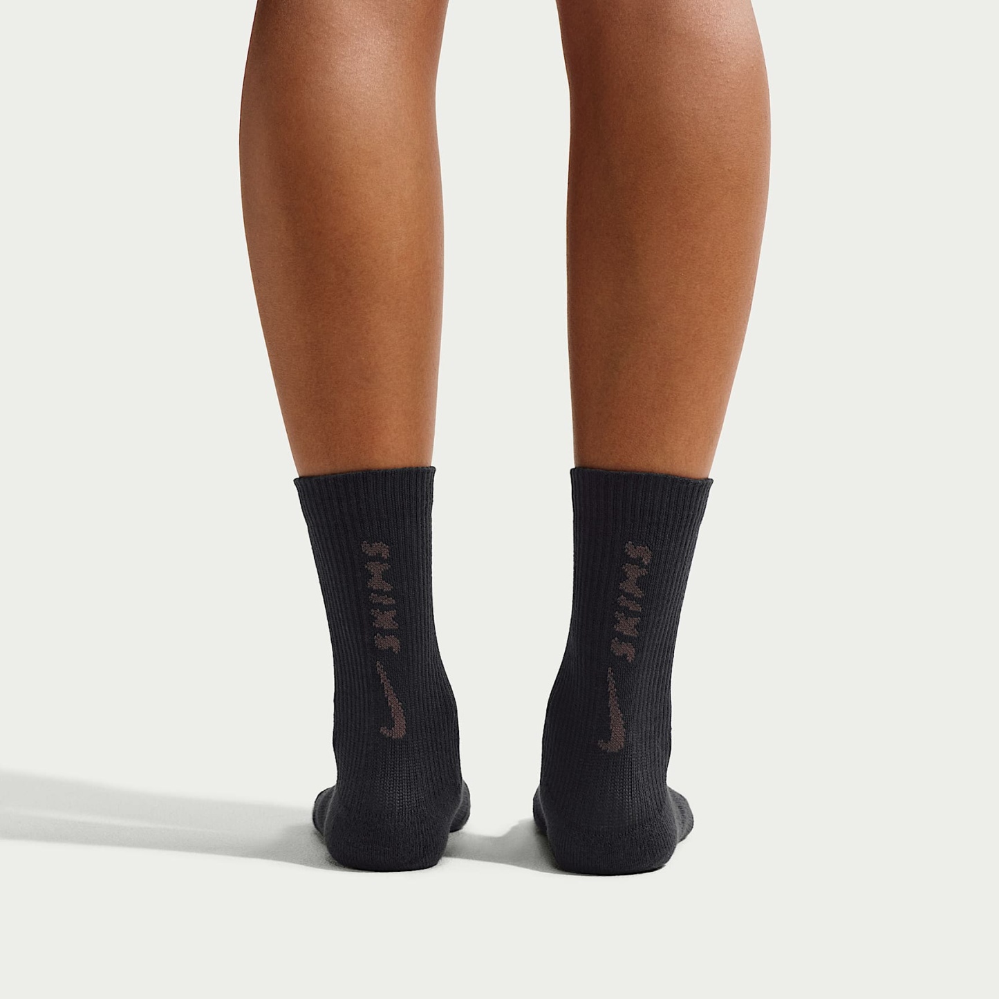 NikeSKIMS Dri-FIT Women's Dri-FIT Crew Socks (3 Pairs) – Multi-Colour/NSKM Snow/Grey Heather