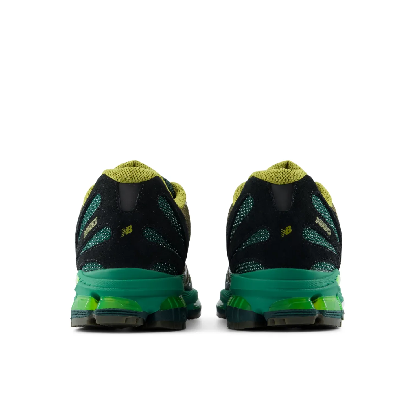 ABZORB 1890 – NORDIC GREEN with WAKAME and OUTFIELD