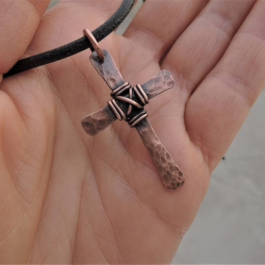 Artisan Kříž Měděný Náhrdelník