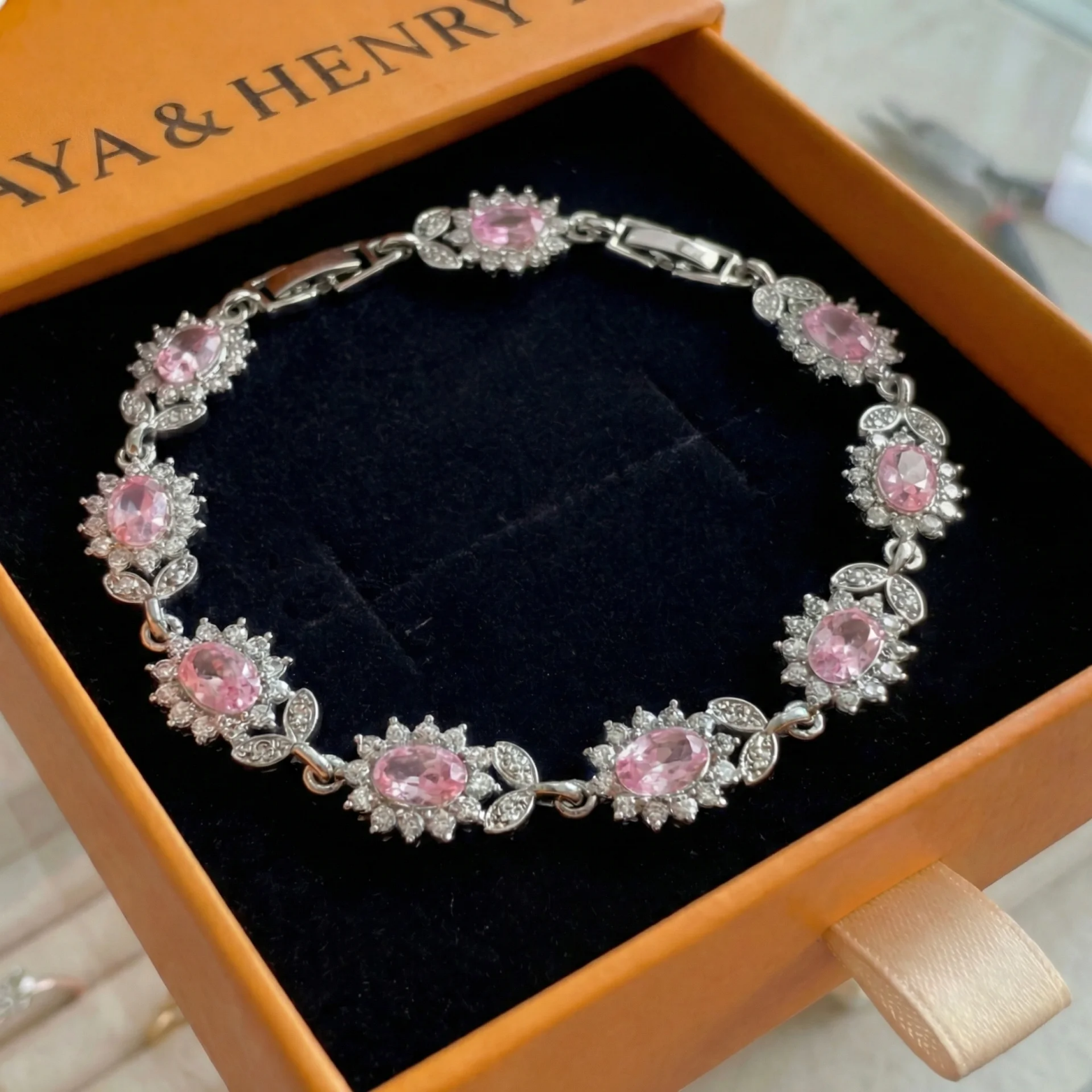 Iridessa Pinkthorn Náramek | Bílé zlato