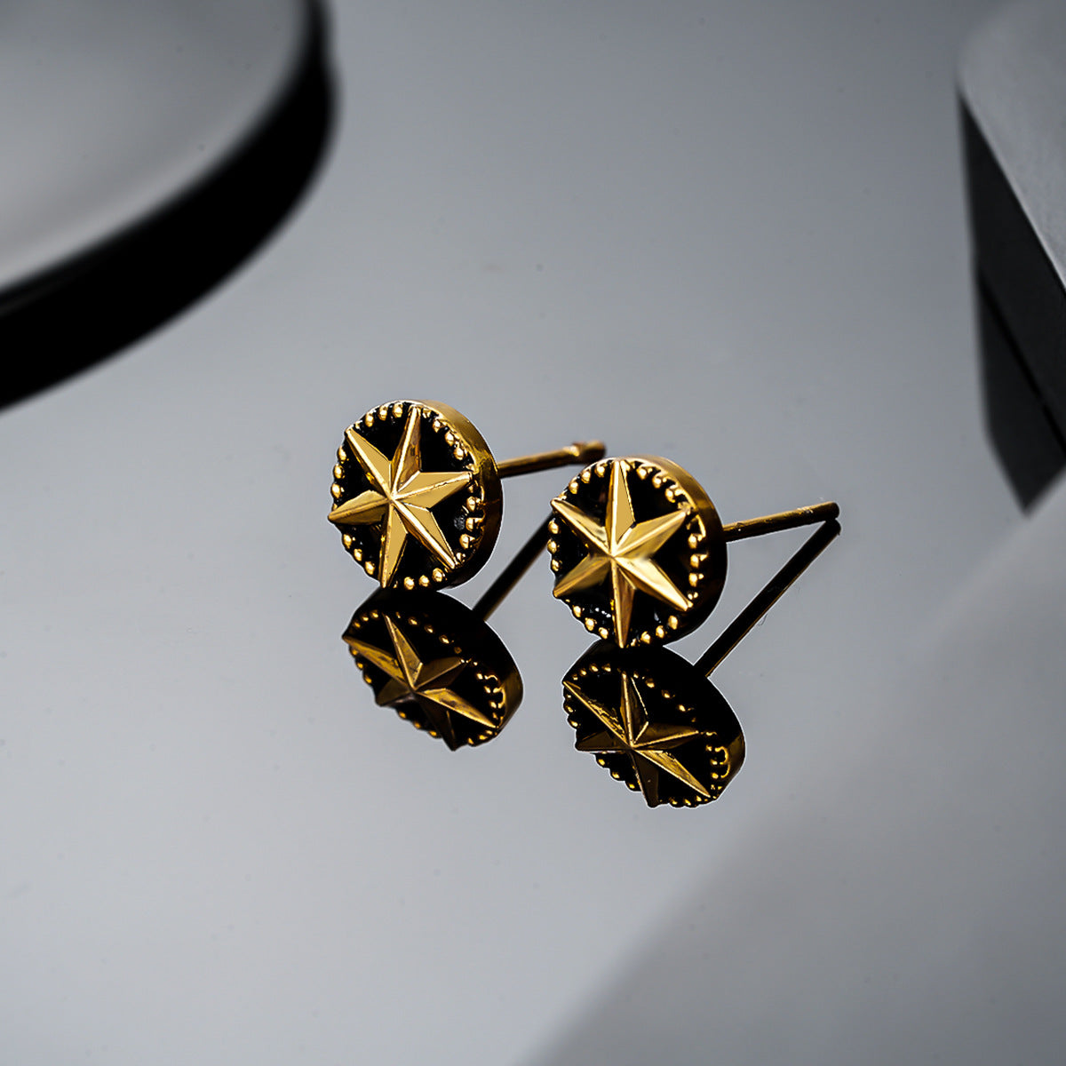 Ardyn Northstar Pecka Náušnice | Zlatý
